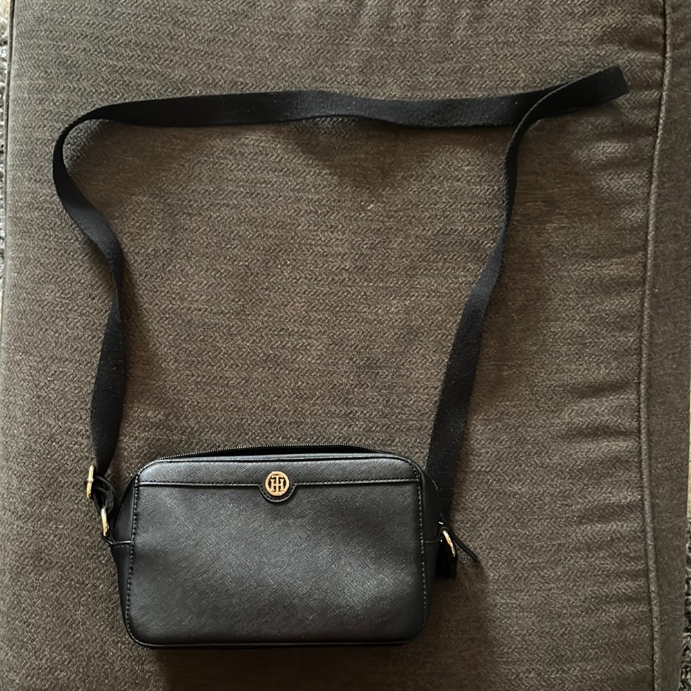 Tommy Hilfiger leather cross body